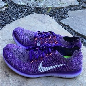 Nike sneakers worn once